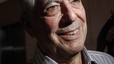 Mario Vargas Llosa somriu al saber la not�cia, avui a Nova York.