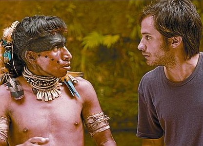 Luis Tosar, a 'Celda 211'. Al centre, Alberto Ammann amb Pilar L�pez de Ayala a 'Lope'. A la dreta, Gael Garc�a Bernal, a 'Tambi�n la lluvia'.
