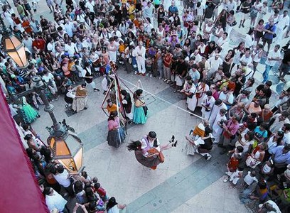 Danses populars a les festes de Vilanova i la Geltr�, dijous passat.