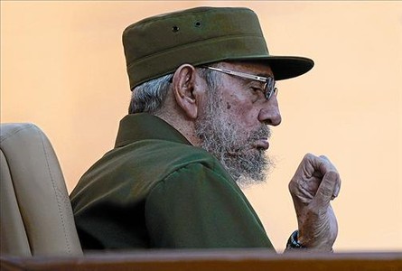 Fidel Castro, en una trobada amb estudiants de la Universitat de l'Havana, divendres passat.