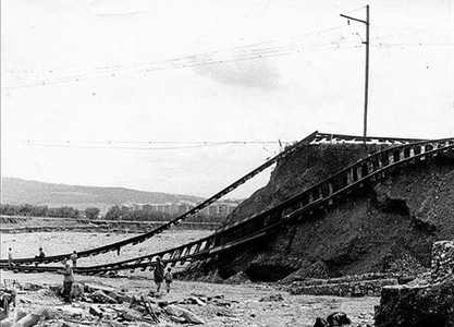 Imatges de les destrosses que va causar la forta tempesta que va descarregar a Terrassa i voltants el 25 de setembre de 1962.