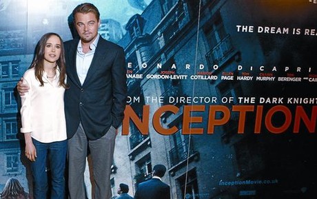 Ellen Page i Leonardo Di Caprio, ahir a Londres, durant la presentaci� mundial de la pel�l�cula 'Origen'.