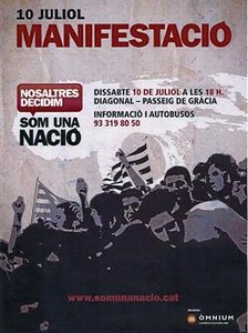Cartell de la manifestaci� convocada per �mnium Cultural per al 10 de juliol.