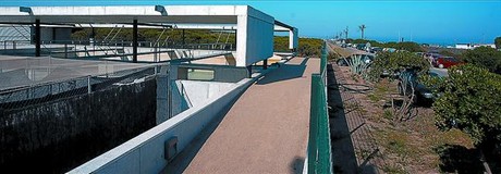 Piscines i instal�lacions de la nova seu del Centre de Recuperaci� d'Animals Marins (CRAM).