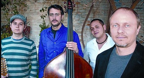 El quartet ac�stic La Guachafita actua aquesta nit al bar del CCCB.