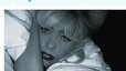 LADY GAGA 3 ACTUALITZACIONS CONSTANTSLa cantant, al llit i amb l'edred�, informa els seus fans dels �ltims avan�os a l'estudi de gravaci�.