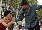 Claire Ducreux, Toni Mira i el saxofonista Pep Pasqual, ahir a la Rambla.