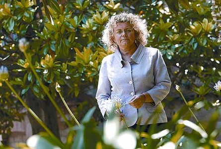 Marina Geli, al final de l'entrevista, dijous a la seu de la Conselleria de Salut, a Barcelona.