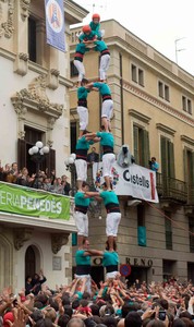 Els Castellers de Vilafranca van carregar i van descarregar una torre de vuit.